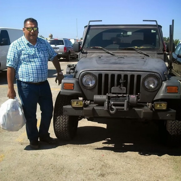 Meet your Posher, Hector rene - Picture 1 of 1